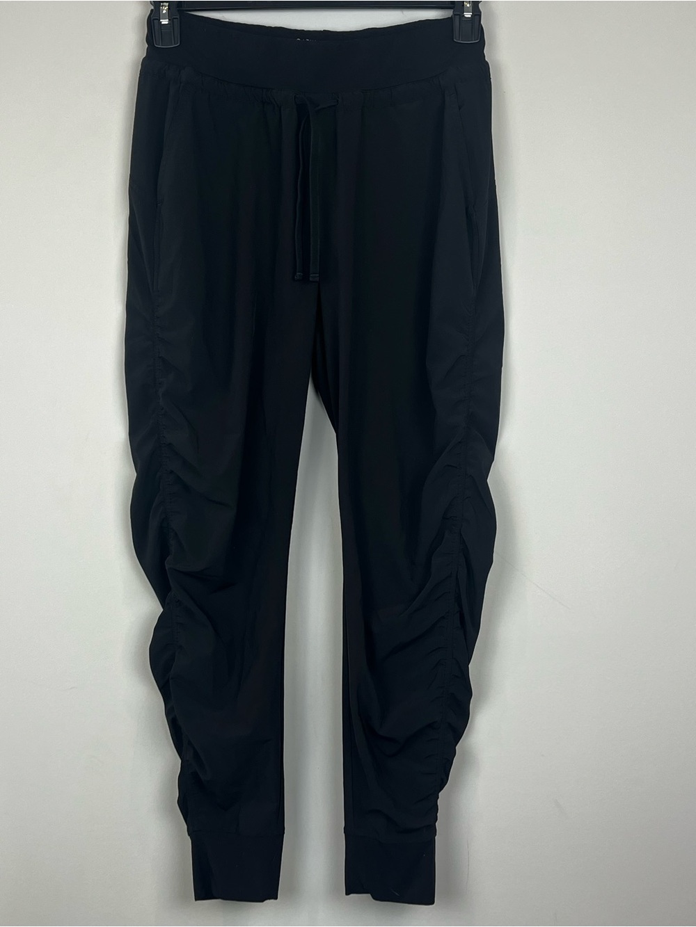 Athleta Attitude Black Jogger Pants Ruched Size 4